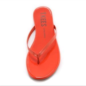 TKEES | Lipgloss Patent and Leather Sandals- Poppy